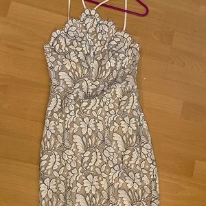 Lulus lace dress